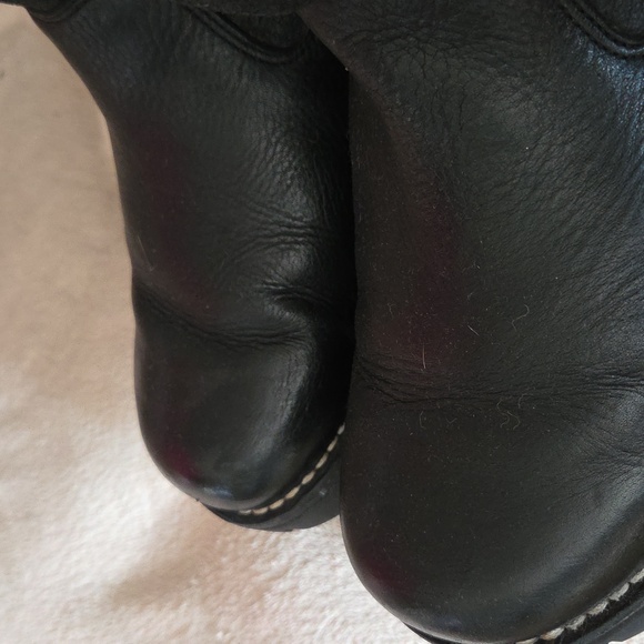 UGG Mens  Leather Insulated Boots